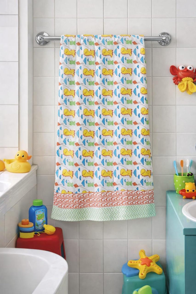 Kids Cotton Fish Print Towel – Soft, Absorbent & Quick-Dry